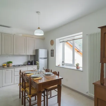 Appartamento La Quiete With Private Garden By Rent